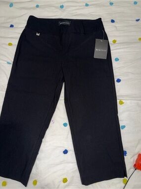 Rekucci Women’s Black Cropped Pull-On Jeans